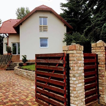 'New' Sunkissed Villa On The Old Hill Balatonalmádi Exterior foto